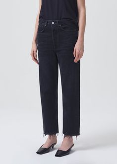 Our best-selling 90's Jean with the much-requested cropped inseam. This decade inspired mid-rise is designed to sit relaxed at the waist with an easy fit through the hips into a classic, loose straight leg. Style back to anything and everything. Crafted in our signature Organic Cotton, this pair will only get softer with each wear.For the full-length version, shop the 90's Jeans. This fit is intended to be relaxed. Size down for a higher, closer fit. Looks Like: Washed black with a finished but Classic Cropped Bottoms For Fall, Relaxed Fit Cropped Jeans With Straight Hem, Classic Mom Fit Cropped Jeans, Mom Fit Cropped Jeans With Straight Hem, Classic Cropped Bottoms With Five Pockets, Relaxed Fit Cropped Jeans For Everyday, Mom Fit Cropped Jeans, 90s Jeans, Product Development