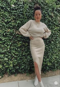 Fall Skirt Set, Cream Fall Outfits For Women, Crop Top Sweater Over Dress, Winter Knit Skirt Outfit, Rib Skirt Outfit Winter, Crew Neck Sweater And Skirt Outfit, Cream Ribbed Skirt Outfit, Midi Dress And Sweater, Beige Knitted Skirt Outfit