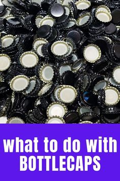 What can you make out of bottle caps? Beer Cap Projects Ideas, Bottle Top Art Projects, Metal Caps Diy, Crafts With Beer Bottle Caps, Projects With Bottle Caps, Ideas With Bottle Caps, Bottle Cap Table Top Diy, Diy Bottle Cap Projects, Ideas For Bottle Caps