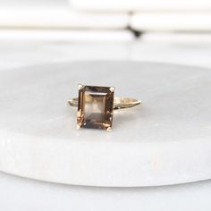 Timeless Rectangular Brown Jewelry, Classic Brown Rectangular Jewelry, Classic Smoky Quartz Jewelry For Formal Occasions, Classic Smoky Quartz Jewelry As Gift, Classic Smoky Quartz Jewelry As A Gift, Beautiful Promise Rings, Smoky Quartz Ring, Smoky Topaz, Yellow Gold Setting