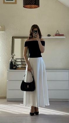 Cute Skirt Outfits For Work, Skirt And Tops For Women, Up Shoulder Outfit, Elegance Outfits For Women, Classy Elegant Outfits Summer, Woman Classy Outfits, Modest Style Summer, Fitted Skirt Outfits Classy, Silk Casual Outfit