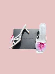 Rosalee Pinkish 🌸 white pink orchid flower open toe white double strap sandal heels. Available in a black or white shoe, in double strap or thong style. This is the listing for the white double strap.  Free Shipping 💌✈️ Available shoe size is EU 35 - 43 💌 The heel is - 3.5 inches 💃🏽 Delivery time information: Please allow up to 14 days for your item to be made and posted 💌 Open toe classy handmade flower heel sandals wear to weddings, holidays, girls night out, holiday trips and all time s Open Toe Sandals Heels, Strap Sandals Heels, Flower Heels, Necklace Gift Box, Double Strap Sandals, White Shoe, Shoes Too Big, Pink Orchids, Sandal Heels