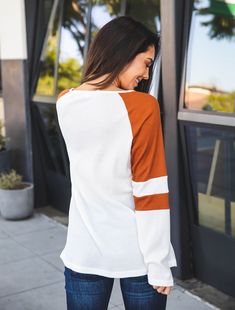 Step up your game with these varsity-style tops! These are super fun to dress up for your favorite team and are a stylish way to attend all those pre-game activities. Whether you choose to wear these for special sporting events or just because these won't be going out of style anytime soon! Size Small 0-4 Medium 6-8 Large 10-12 XL 12-14 Neutral T Shirts, White T Shirts, Maxi Skirt Dress, Graphic Apparel, Home T Shirts, Knee Length Dresses, Knee Length Skirt, Romper Pants, Baseball T Shirt