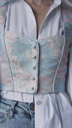 Corset Fashion, Blazer Style, Vest Blazer, Drafting Patterns, Floral Jacquard, Diy Blouse, Pattern Dress, Fashion Blouse