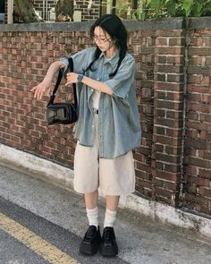 #aesthetic #outfit #summer Aesthetic Outfit Summer, Detail Couture, Street Style Outfits Casual, Punk Style Outfits, 일본 패션, Concept Clothing, Outfit Inspo Casual, Tomboy Style Outfits, Swaggy Outfits