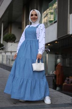 Islamic Modest Fashion, Simple Summer Dresses, Long Dress Design, Fashion Top Outfits, Modest Dresses Casual, Hijabi Outfits Casual