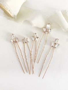 Simple Bride Hair, Formal Hair Clips, Diamond Hair Clips, Diamond Hair Pins, Hairstyle Accessories, Bride Hair Clips, Bride Hair Pins, Bridesmaid Hair Comb, Bridesmaid Hair Pins