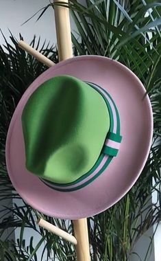 Classy woven fedora, pinched crown with pink and green band.   Great gift for the Pretty Girl Soror. Classic! Classic! Classy This is a comfortable, all-season, breathable fedora.   Material: 65% Cotton 35% polyester Size:  53cm 57cm which is approximatey 22.4 inches Pink And Green Outfits Black Women, Pink And Green Outfit, Fedora Outfit, Alpha Kappa Alpha Sorority Paraphernalia, Aka Sorority Gifts, Pink And Green Dress, Skee Wee, Aka Sorority, Alpha Kappa Alpha Sorority