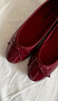 Wine Red Accessories, Cherry Vibes Aesthetic, Dark Red Ballet Flats, Cherry Red Ballet Flats, Shoes Spring 2024, Wine Red Shoes, Red Spring Aesthetic, Cherry Red Shoes, Wine Red Aesthetic