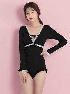 ❤︎Black frill cover mode swimsuit❤︎ Press The Button, Quilted Bag, Pants Length, Cute Bags, Black Swimsuit, Body Weight, Women Swimsuits, No Frills, Summer Women