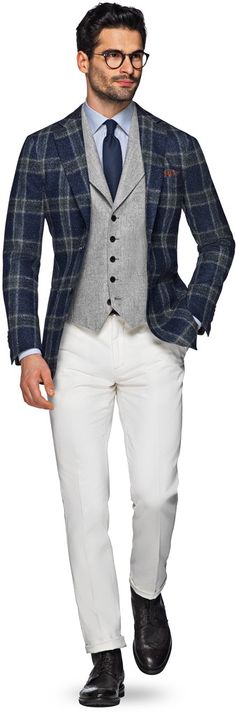 Suitsupply NYFW Men's Fall Winter 2016 Suits (8)-Tap The link Now For More Information on Unlimited Roadside Assistance for Less Than $1 Per Day! Get Over $150,000 in benefits! Waistcoat Outfits, Mens Dressy Casual, Man Vest, Mens Fashion Fall Outfits, Suit Supply, Style Anglais, Fall Evening, Tweed Style, Mens Waistcoat