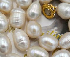 Beautiful 10-11mm Natural South Sea Baroque White Pearl Necklace 18'' | eBay Luxury Baroque Pearl Necklace With Round Beads, Fake Pearl Necklace, Unique Pearl Jewelry, Oyster Shell Crafts, Pink Pearl Necklace, White Pearl Necklace, Bead Stitching, Faux Pearl Necklace, Shell Crafts