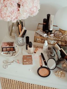 Expensive Makeup Brands, Kate Spiers, Makeup Collection Goals, My Makeup Bag, Collection Makeup, Makeup Blog, Makeup Photography