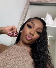 Dark Brown Skin Makeup, Light Brown Skin, Favorite Makeup Products, Lashes Makeup, Frappe, Aaliyah