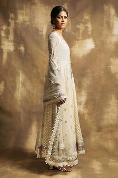 Buy White Chanderi With Foil Weave V Neck Embroidered Anarkali Set For Women by Karishma Khanduja Bareilly Online at Aza Fashions. Ivory Anarkali, Embroidered Anarkali, Embroidered Motifs, Gota Work, Embroidered Dupatta, Embroidered Neckline, Set For Women, Anarkali, Aza Fashion