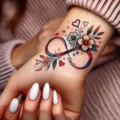 Cool Wrist Tattoos, Hand And Finger Tattoos, Tattoos For Women Flowers, Tasteful Tattoos, Pretty Tattoos For Women, Forearm Tattoo Women, Hand Tattoos For Women, Dope Tattoos For Women, Tatuaje A Color