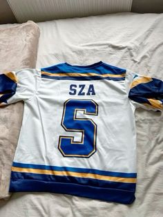 Sza Sos Jersey, Shirts You Need, Trending Shirts Women, Sza Jersey Outfit, Clothes To Get For Christmas, Cute Clothing Items, Where To Buy Cute Tops, Sza Singer Aesthetic, Things For Christmas List