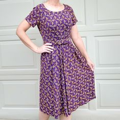 1950's Dress, Rich Purple With Golden Yellow And Beige Embroidered Design (Not A Print, It's Stitched). Side Metal Zip Closure. One Side Slash Pocket. This Has A Belt With A Little Bow On The Front That Snaps On, The Shape Is The Same With Or Without The Belt. Fabric Is A Mystery, Like A Rayon Crepe, No Stretch. Measures 36/28/42". Length Shoulder To Waist Seam Is 15.75", Total Length Shoulder To Hem Is 42". Beautiful Dress! (N1) Dress Rich, 1950's Dress, Dresses 1950s, Slash Pocket, Rich Purple, 1950s Dress, Golden Yellow, Embroidered Design, Dress Clothes For Women