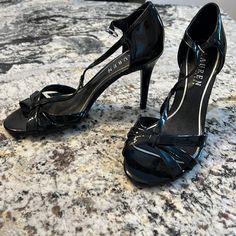 Excellent Condition Never Worn Elegant Ralph Lauren Party Heels, Ralph Lauren Round Toe Heels For Party, Ralph Lauren High Heels For Party, Elegant Ralph Lauren Round Toe Heels, Ralph Lauren High Heels For Formal Occasions, Ralph Lauren Formal High Heels, Ralph Lauren Elegant Formal Heels, Elegant Ralph Lauren Formal Heels, Ralph Lauren Formal Heels For Spring