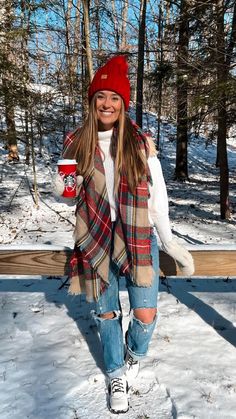 Christmas Plaid Outfit, Christmas Card Outfits, Winter Camping Outfits, Christmas Tree Outfit, Cabin Outfit, Winter Christmas Outfits, Camping Outfit, Mountain Outfit, Cute Christmas Outfits