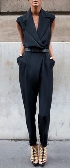 Tuxedo black jumpsuit. Elegant street women fashion outfit clothing style apparel @roressclothes closet ideas Minimalisticky Chic, Sukienki Maksi, Style Moodboard, Looks Black, Looks Street Style, Street Style Trends, Spring 2023, Guest Outfit