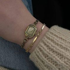 Vintage Watches Aesthetic, Vintage Women Watch, Jeweler Aesthetic, Vintage Gold Jewelry Aesthetic, Watches Women Aesthetic, Vintage Jewellery Aesthetic, Acssesories Aesthetic, Vintage Watch Aesthetic, Being Nice To People