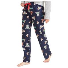 Nwt - New With Tag Flannel Pajama Pants With Cats Dogs Mice Iguanas. Mid-Rise Flannel Pajama Pants For Women Printed With Cats, Dogs, Mice And Iguanas. Elasticized Waistband, With Adjustable Drawstring. Faux Fly. Diagonal On-Seam Hip Pockets. Materials & Care * Cotton 100% * Machine Wash Cold, Tumble Dry Low. * Imported. Fit & Sizing * Sits At Waist. * Straight Through Hip And Thigh. * Tapered Leg. Wfh Wardrobe, Women Pants Pattern, Old Navy Pajamas, Christmas Pajama Pants, Childrens Pyjamas, Thermal Pajamas, 5 Dollar, Fleece Pajama Pants, Plaid Pajama Pants