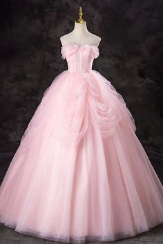 Mha Reference, Princess Dress Prom, Baddie Stuff, Prettiest Dresses, Dramatic Entrance, Gown Pink, Pink Ball Gown, Long Formal Gowns, Purple Prom Dress