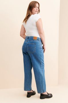 Rent Baggy Dad Jeans from Nuuly. Pick 6 items for $98/month. Free shipping + returns. Dad Jeans, Levi Strauss, Everyday Style, Levis Jeans, Everyday Fashion, Work Wear, Free Shipping