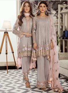 Designer Salwar kameez | Designer Punjab Suits | Pakistani Salwar Kameez Pakistani Salwar, Pakistani Party Wear, Pakistani Fashion Casual, Pakistani Dresses Casual, Pakistani Fashion Party Wear, Beautiful Pakistani Dresses, Salwar Kamiz, Desi Clothes, Chiffon Collection