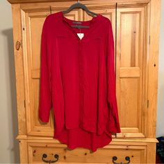 Sandra Ingrish Xl Red Tunic Shirt Blouse V Neck Hidden Button Up - Nordstrom Nwt. Brand New With Tags. Chest Is Approximately 44 Inches (22 Inches Pit To Pit) And Length Is Approximately 31 Inches In Front And 34 Inches In Back With Rounded Hem. Red V-neck Shirt For Fall, Red V-neck Blouse With Buttons, Red V-neck Blouse With Button Closure, Red V-neck Shirt For Workwear, Casual Red Split Neck Top, Red Tunic, Nordstrom Women, Suede Fringe Jacket, Yellow Blouse