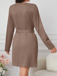 Style:Casual-Woman \nColor:Khaki \nDetails:Belted \nPattern Type:Plain \nDetails:Wrap \nNeckline:V neck \nSleeve Type:Regular Sleeve \nSleeve Length:Long Sleeve \nLength:Thigh Length \nFit Type:Regular Fit \nFabric:Slight Stretch \nMaterial:Knitted Fabric \nComposition:100% Polyester \nCare Instructions:Machine wash or professional dry clean \nBelt:Yes \nSheer:No \n Women Robes, Women's Robe, Daily Wear, Style Casual, Casual Women, Knitted Fabric, Dry Clean, Solid Color, V Neck