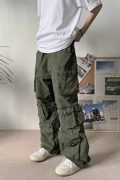 Cargo Multi Pockets Straight Casual Long Pants Cargo Fashion Men, Wide Cargo Pants Outfit Men, Mens Baggy Cargo Pants, Mens Streetwear Pants, Vintage Street Wear Outfits Men, Men Skater Style Street Fashion, Loose Clothing Style Men, Clothes Inspo Men, Masc Outfits For Summer