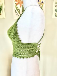 Top verde salvia de ganchillo Aurora 100 % algodón - Etsy Spring Crochet Lace Top For Summer, Green Sleeveless Summer Crochet Top, Crochet Lace Top For Summer Beach Party, Green Sleeveless Crochet Top For Summer, Cotton Crochet Top With Crochet Trim For Beach Season, Cotton Crochet Top With Trim For Beach Season, Fitted Bohemian Crochet Cotton Top, Green Crochet Beachwear Top For Spring, Green Summer Crochet Top For Vacation