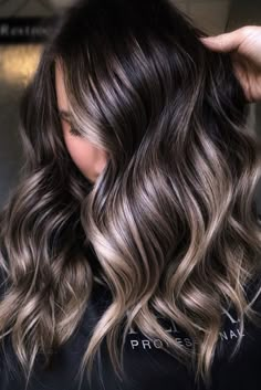 Bombshell Balayage, Balayage On Black Hair, Balayage Hair Color Ideas, Bombshell Hair, Highlights Ombre, Balayage Hair Color, Brunette Hair With Highlights