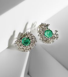 Scatter 18kt white gold earrings with diamonds and emeralds in silver - Ananya | Mytheresa