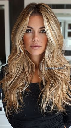 Blonde Hair At Home, Shaggy Short Hair, Doc Holliday, Chin Length Hair, Chique Outfits, Army Women, Natural Curls Hairstyles, Low Lights Hair, Blonde Hair Looks