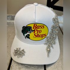 Brand New! Custom Swarovski Blinged Out Bass Pro Trucker Cap! Snapback Custom Fitted Hats, Painted Clothes Diy, Dope Hats, Custom Trucker Hats, Diy Vinyl, Crafty Moms, Diy Hat, Painted Clothes, Fashion Hacks Clothes