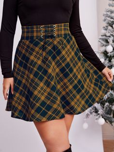 Outfit 2022, Plus Size Spring, Plus Size Outfit, Eyelet Fabric, Plus Size Fashion For Women, Plus Size Skirts, Shein Style, Plus Size Fashion