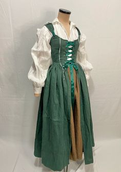 Linen Overdress, Bodiced Petticoat, Renaissance Faire Dress, Highland Costume, Green - Etsy UK Green Medieval Dress, Faire Dress, Irish Dress, Costume Green, 18th Century Dress, Robes Vintage, Regency Fashion