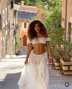 All posts • Instagram Mexican Faerie, Brazil Fits, Detty December, Island Clothes, Libra Style, Dress And Skirt Outfits, Village Scene Drawing, Goddess Wear, Venus In Libra