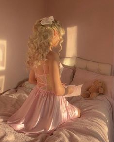 Pink Aesthetic Pictures, Princess Core Aesthetic, Charlotte La Bouff, Pink Princess Aesthetic, Pink Glitter Wallpaper, Pink Wallpaper Girly, Pink Tumblr Aesthetic, Pink Wallpaper Backgrounds