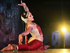 Bharatanatyam - Rukmini | Gonna be gradually moving out to 5… | Flickr Dance Mudras, Rukmini Vijayakumar, Bharathanatyam Dance, Bharatanatyam Dancer, Dance Forms, Kathak Dance