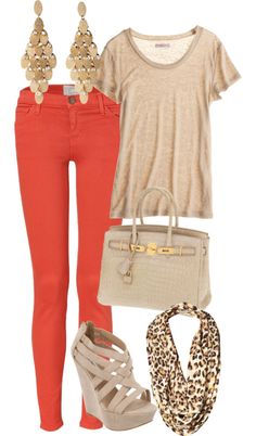 Love everything about this outfit Pantalon Orange, Coral Jeans, Coral Pants, Nude Outfits, Looks Jeans, Red Pants, Spring Summer Outfits, Casual Outfit