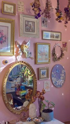 Mirror, Bedroom, Wall, Pink