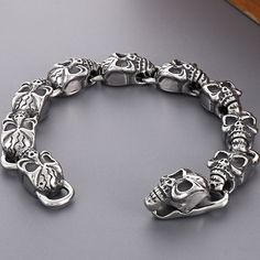 Gothic Skeleton Link Chain Man Bracelet for Men Solid Stainless Steel Wrist Jewelry Accessories Men's Bracelets Skull Punk Rock Style: Punk Shape\pattern: Skeleton Origin: Mainland China Occasion: Party/Birthday Gifts/Gifts For Him Model Number: 1005005715882511 Metals Type: Stainless Steel Material: Metal Item Type: Bracelets Gender: Men Fine or Fashion: Fashion Compatibility: All Compatible Clasp Type: Spring-ring-clasps Chain Type: Link Chain Bracelets Type: Chain & Link Bracelets Brand:Trust Edgy Metal Skull Bracelets, Edgy Skull Metal Bracelets, Edgy Skull-shaped Metal Bracelets, Punk Silver Skull Bracelets, Silver Skull Bracelets In Punk Style, Punk Rock Style, Gothic Skeleton, Man Bracelet, Men's Bracelets