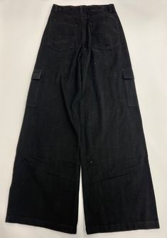 High Waisted Wide Leg Stretch Fabric Cargo Pockets Black Baggy High-waisted Cargo Jeans, Fall Washed Black Bottoms With Pockets, Casual Black High Waist Cargo Jeans, Trendy Black High Rise Pants, Trendy High Rise Black Pants, Black Baggy High-rise Cargo Jeans, Black High-waisted Cargo Jeans For Streetwear, Black High Rise Baggy Cargo Jeans, High Waist Washed Black Bottoms For Streetwear