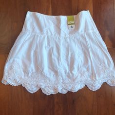 New With Tags Old Navy White Skirt With Crochet Trim, Size 8. This 100 Percent Cotton Skirt Is Lined And Designed To Sit Low On Waist. Great Addition To Spring Wardrobe. Skirt Is Approximately 15 Inches Long. White Skirt, Spring Wardrobe, Crochet Trim, Cotton Skirt, White Skirts, 100 Percent, Navy White, Navy And White, Old Navy