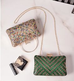 CN: GuangdongOrigin: Mainland ChinaShape: SQUAREMain Material: PUHandbags Type: Evening BagsLining Material: POLYESTERNumber of Handles/Straps: twoDecoration: diamondsStyle: fashionGender: WOMENPattern Type: GeometricClosure Type: haspHardness: HARDExterior: noneModel Number: 88195Occasion: partyPlace Of Origin: GUANG DONG ProvincePlace Of Origin: GUANG DONG Province Evening Handbag, Handles, Handbags, Crystals, High Quality, Silver, Color