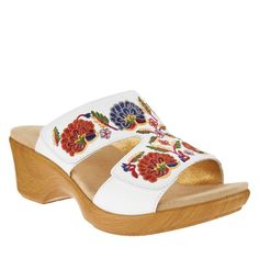 Embroidery Is All The Rage This Season, And These Leather Wedge Sandals Are A Fun Way To Add It To Your Ensemble. Pair Them With White Jeans, Capris, Or Breezy Skirts For A Warm-Weather Look You'll Wear Again And Again. Style: Linn. Slip-On Style, Adjustable Hook-And-Loop Closure Across Vamp, Embroidery Details. Padded Insole, Textured Outsole. Approximately 2-1/4"H Wedge Heel Condition: New In Box Size: 8 - 8.5 (Eu 39) Color: White Multi Material Composition: Leather Upper/Lining; Man-Made Bala Summer Embroidered Wedge Heel Sandals, White Embroidered Round Toe Heels, White Embroidered Summer Heels, White Embroidered Closed Toe Sandals, White Embroidered Open Toe Sandals, White Floral Embroidery Heels, White Heels With Floral Embroidery, White Floral Embroidered Heels, White Embroidered Heels